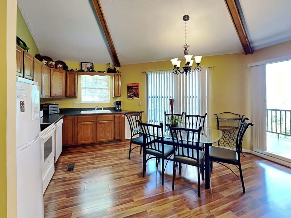 Kitchen and Dining Seating