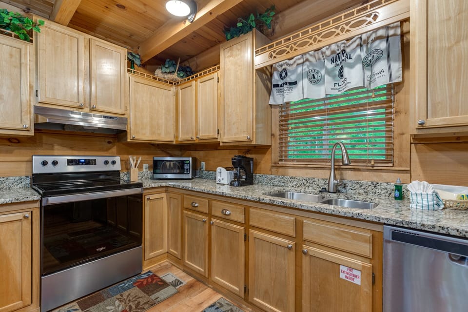 Full Kitchen