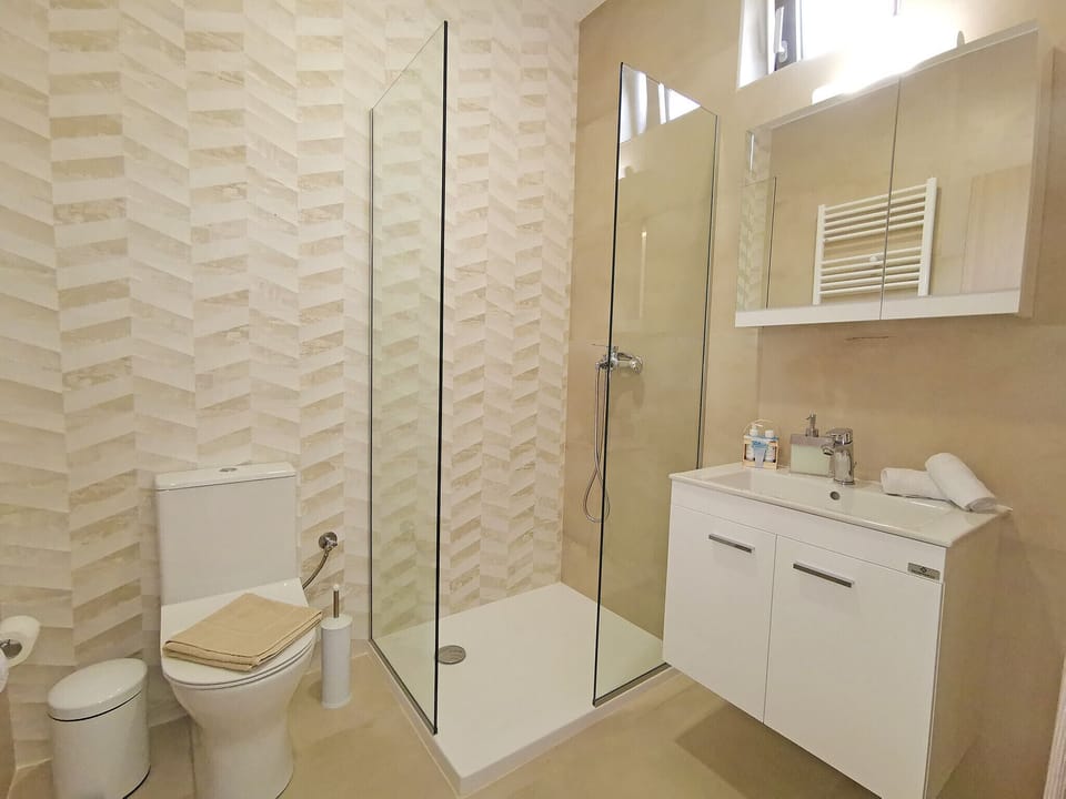 Family bathroom