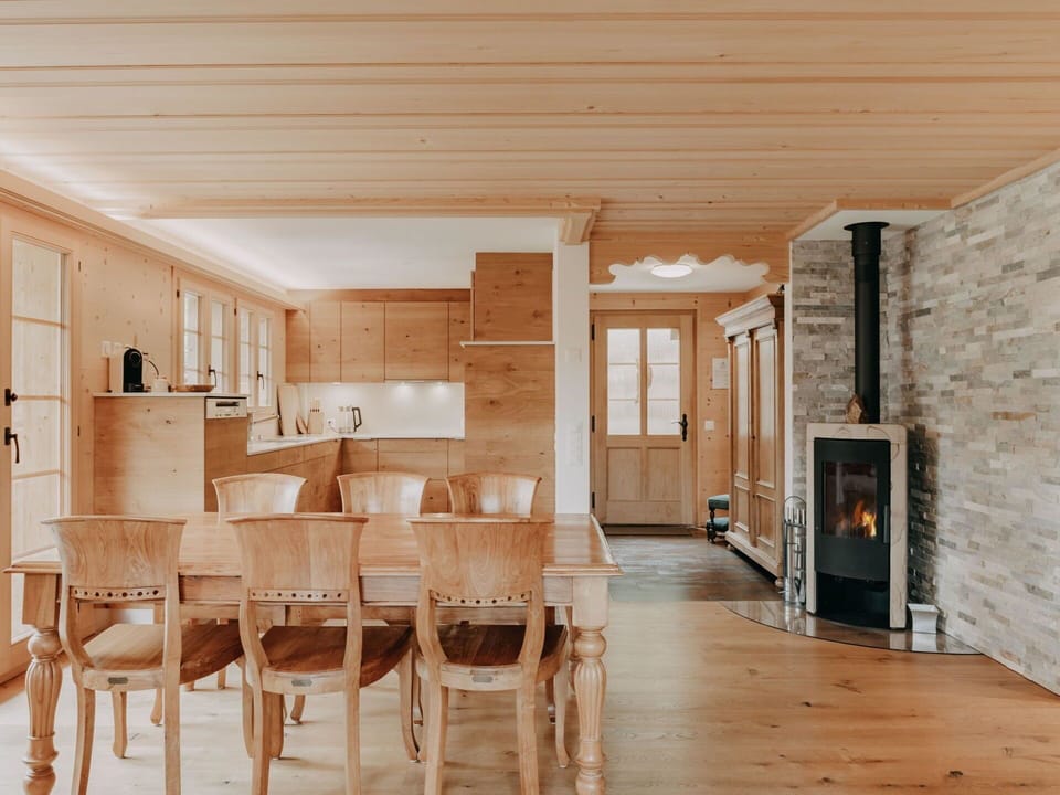 Building, Table, Wood, Chair, Interior Design, Hall, Flooring, Window, Floor
