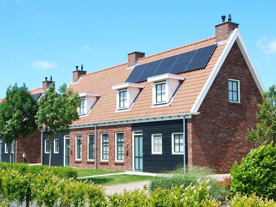Plant, Sky, Window, Property, Building, Tree, Land Lot, House, Brick