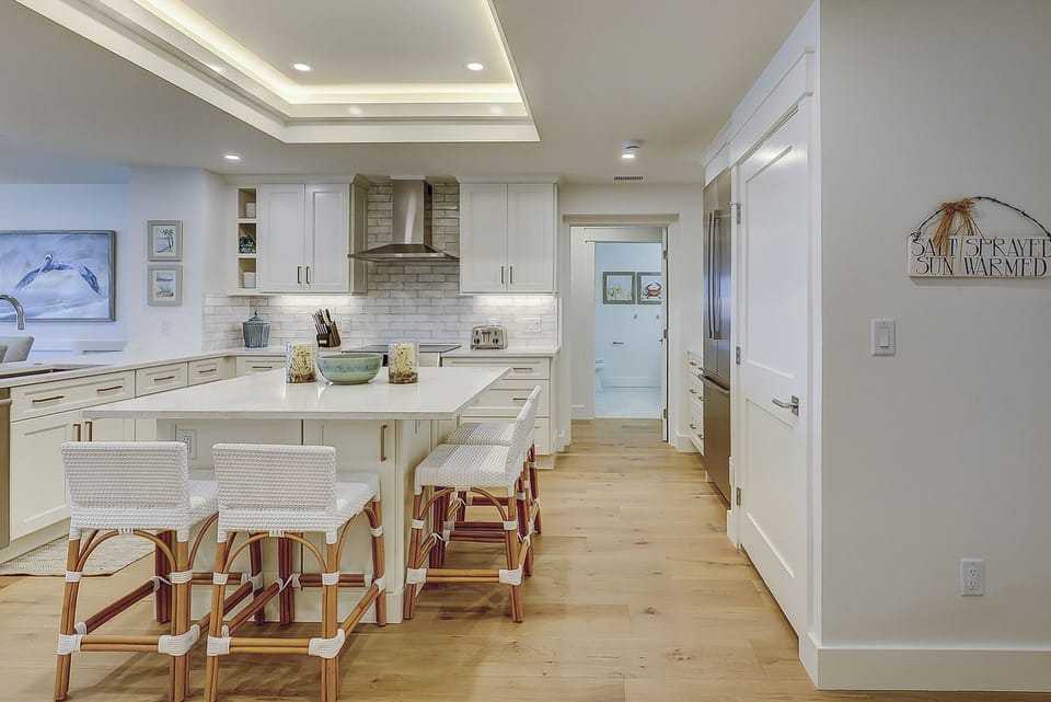Beachside Tennis 1897 - Fully Renovated Kitchen