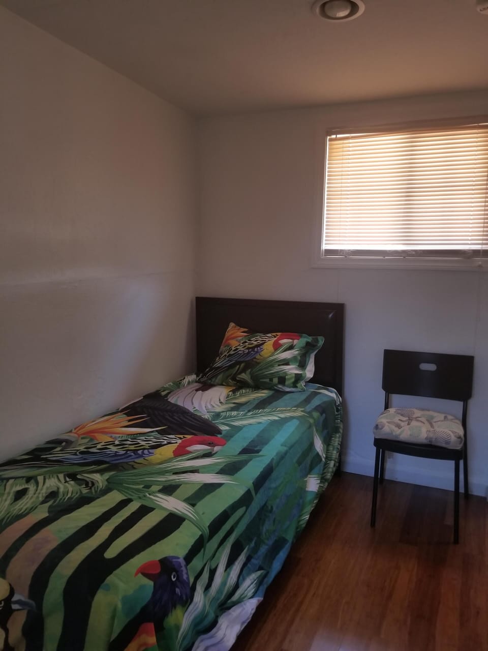 Bedroom the bed size is a twin size 