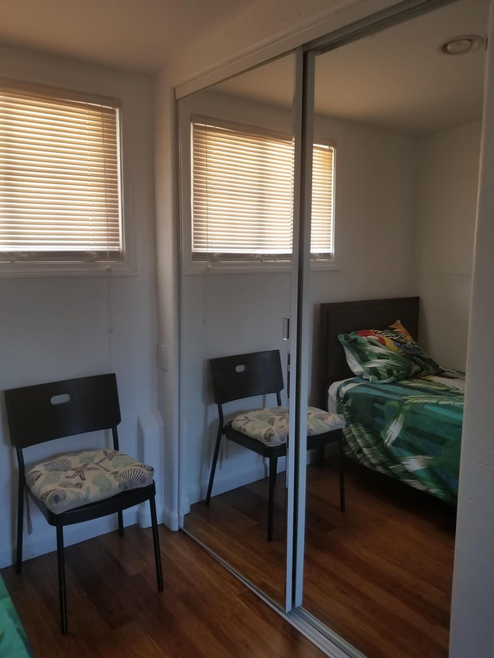 Closet in the bedroom 