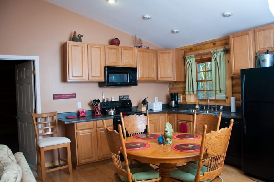 Fully Furnished Kitchen