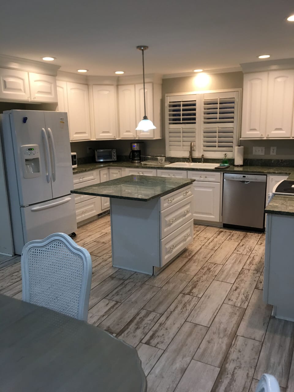 Large, clean, and spacious kitchen.