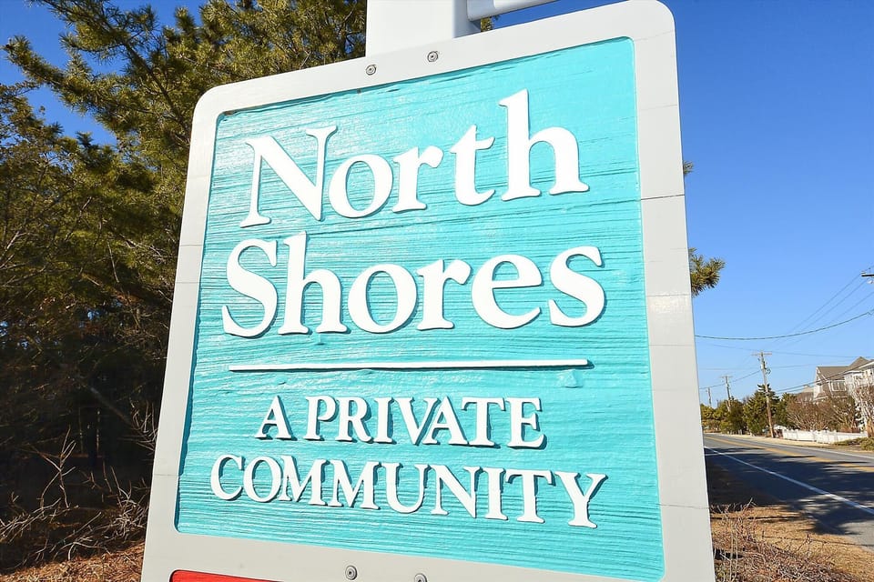 Amenity,North Shores Sign,