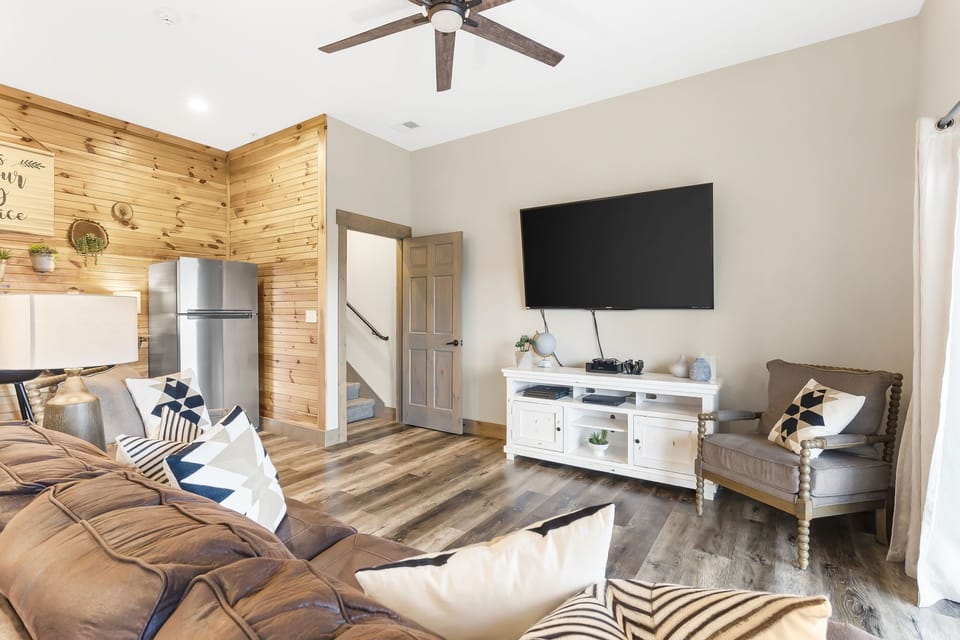 Lower level TV and gaming area
