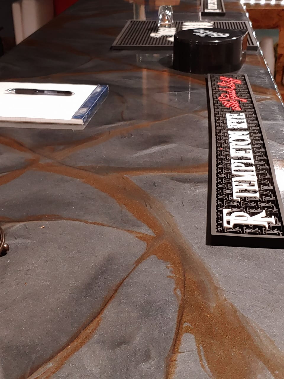 Six Flaggs/10 minutes/Summer Fun/water park/Frightfest/Christmas Lights & Rides