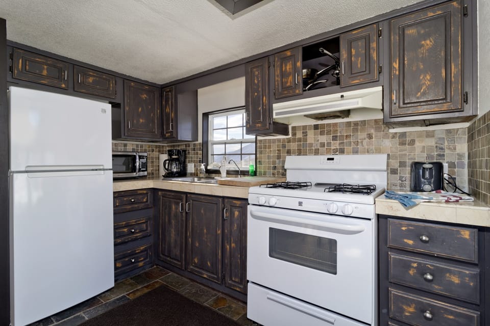 Nicely equipped kitchen