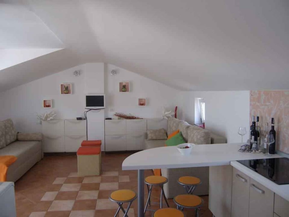 living/bedroom
