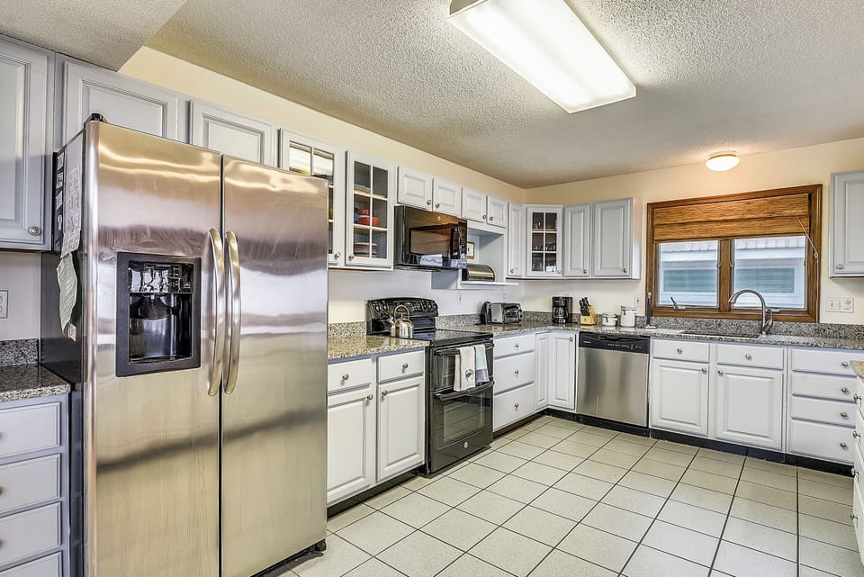 Main Level,Kitchen,
