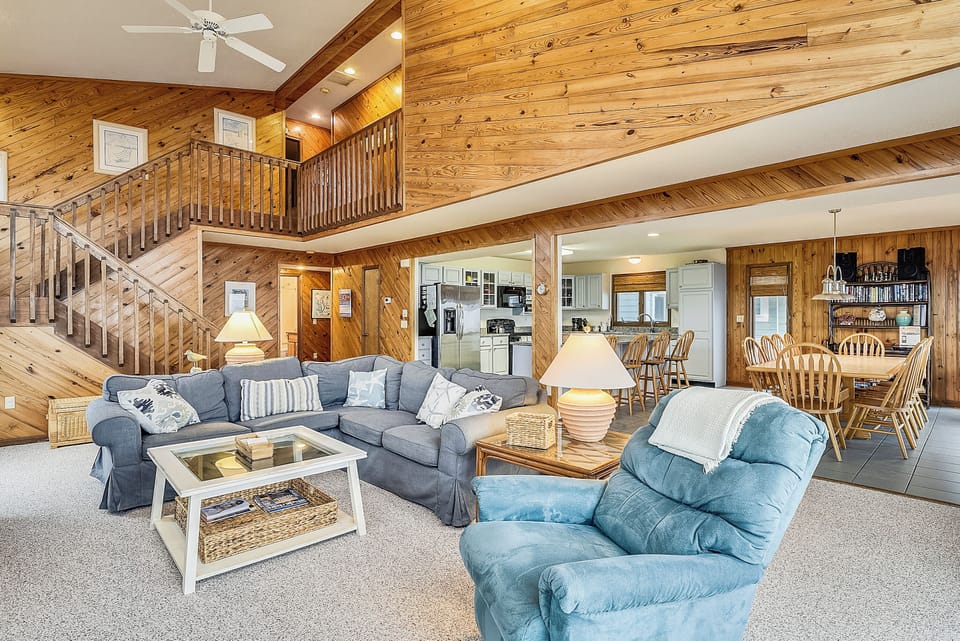 Main Level,Family Room,