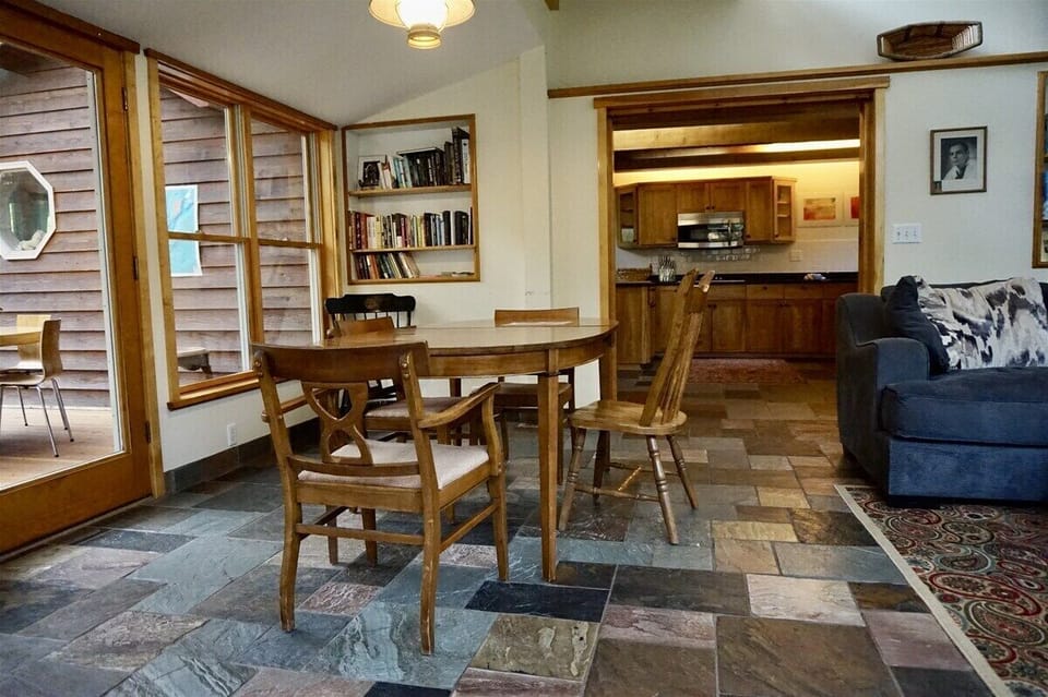 Entryway View