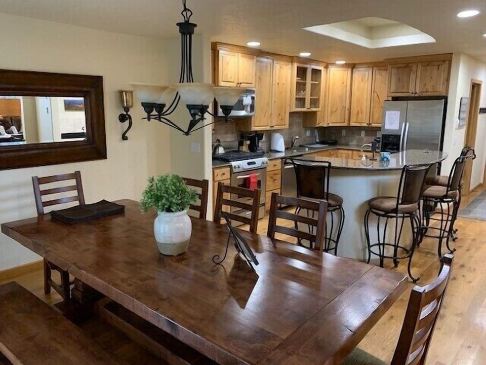 Dining Room/Kitchen