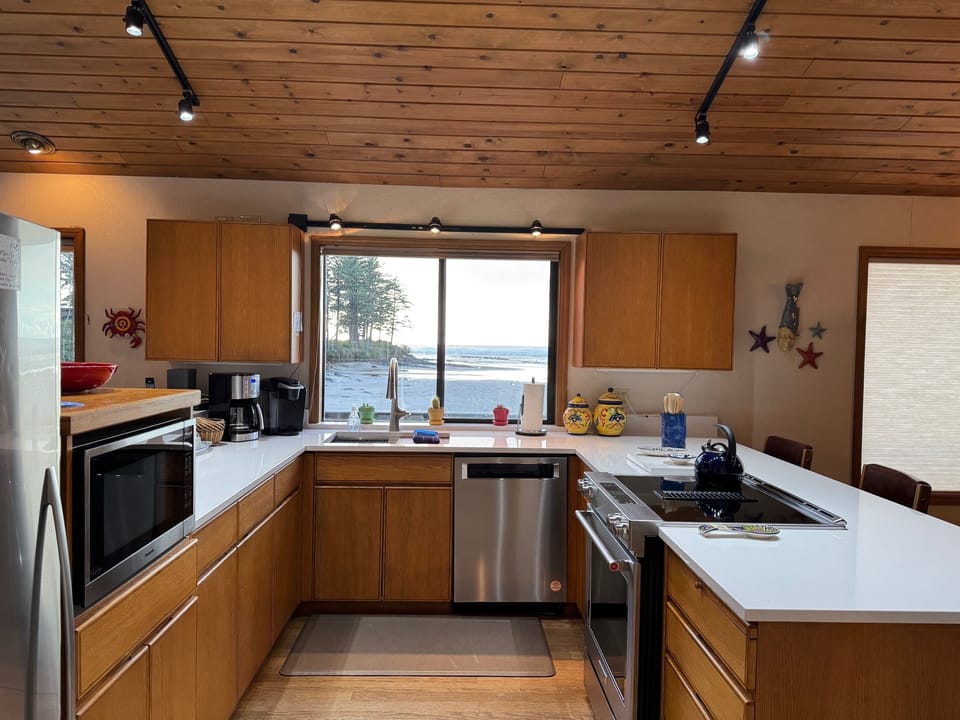Beautiful oceanview kitchen!
