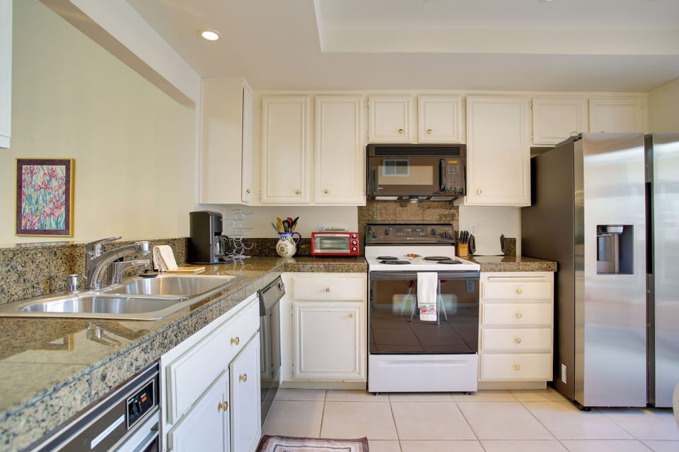 Kitchen | Full Equipped | Standard Drip Coffee Maker