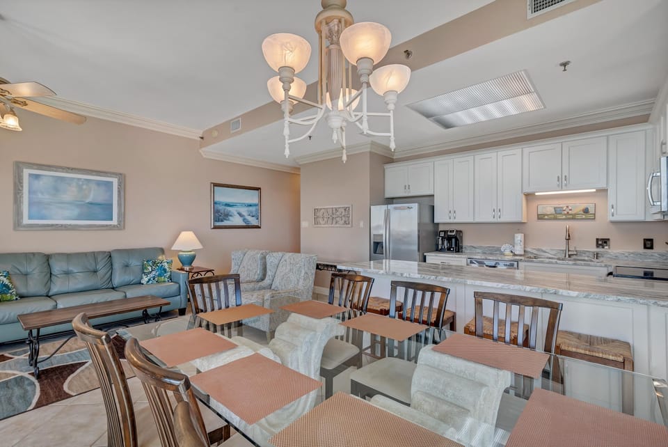 Dining Table for 8 with extra seating at the Breakfast Bar