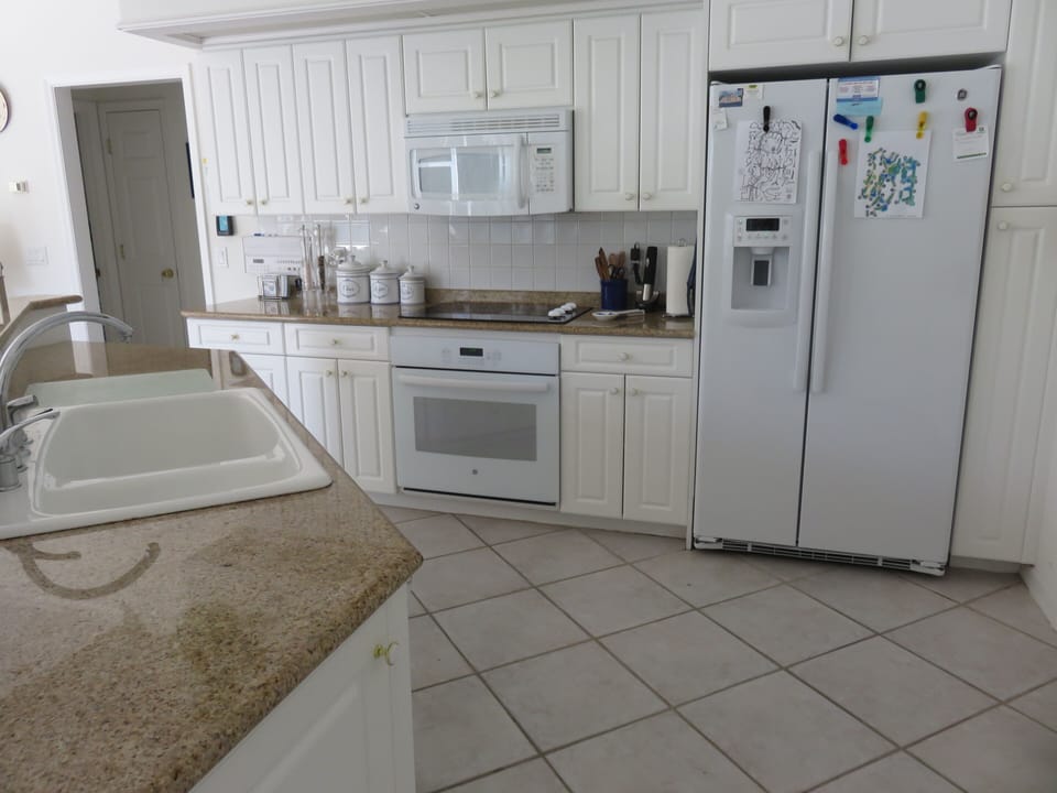 Kitchen (new appliances)