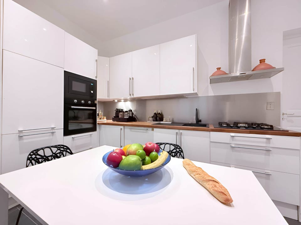 PARIS LYRIQUE – Cuisine spacieuse, parfaitement équipée pour vos repas
