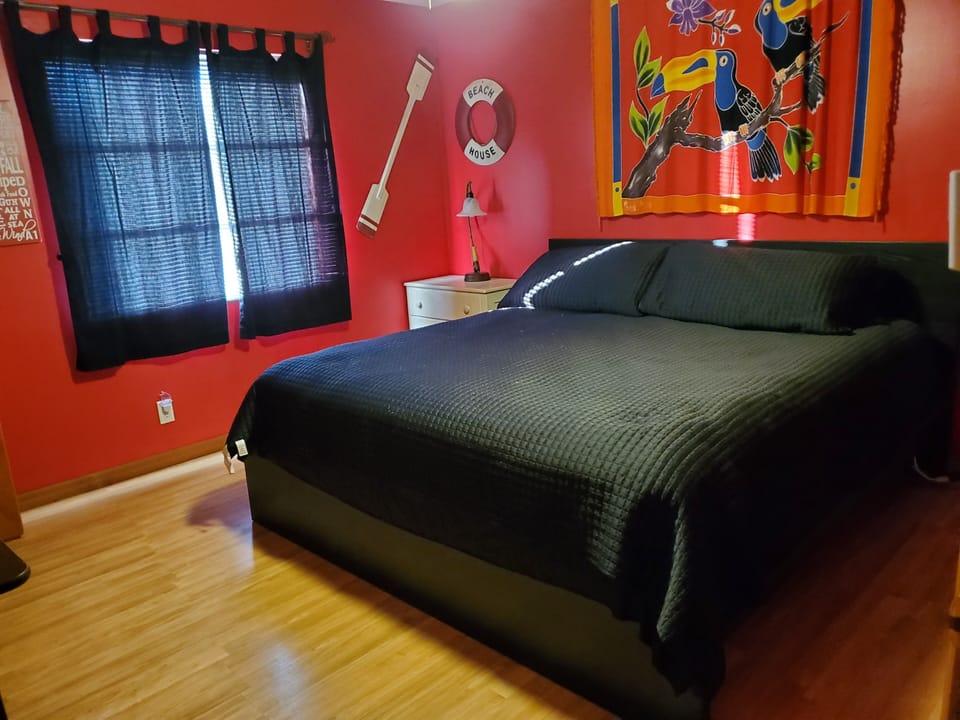 Red Room 50 inch TV King Size Bed 