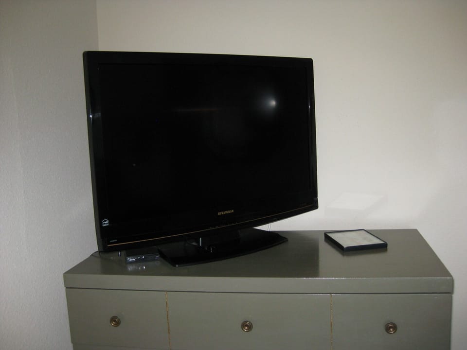 TV with DVD player