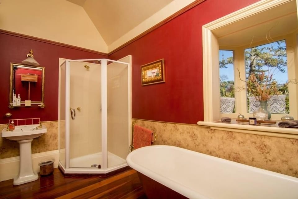 Bayview bathroom