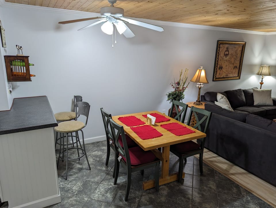 Dining Area - Seating for six persons, PLUS two counter bar stools.