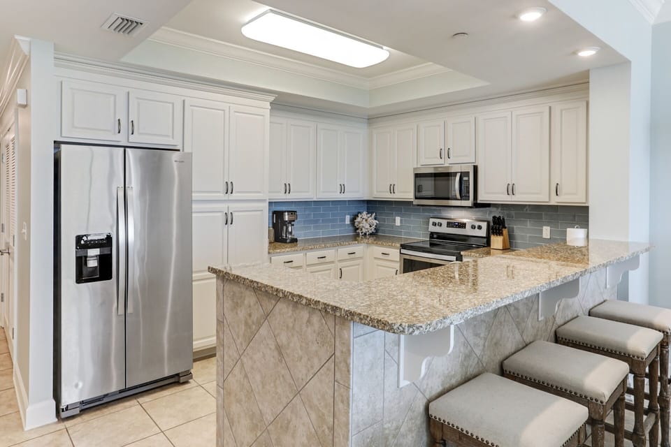 Phoenix Orange Beach 602 Kitchen