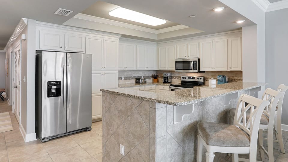 Phoenix Orange Beach 304 Kitchen