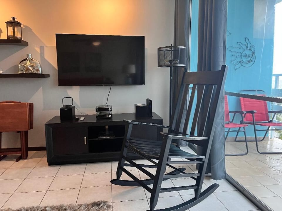 62 INCH LED TV