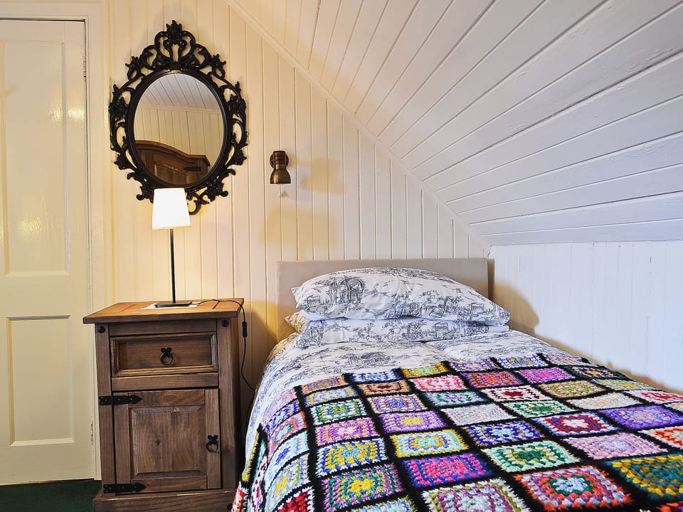 Twin bedroom | Isle View - Number Five Isle View, Lower Harrapool, near Broadford