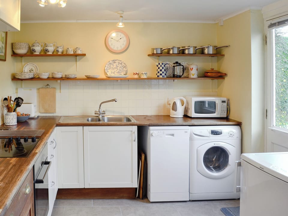 Well-equipped kitchen | The Old Post Office, Lower Bockhampton