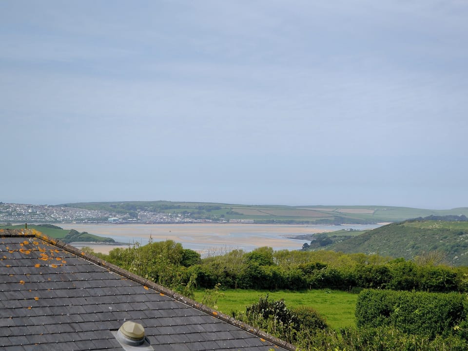 Far-reaching views over the Camel estuary towards Padstow | Quarrymans Cottage, Edmonton, near Wadebridge