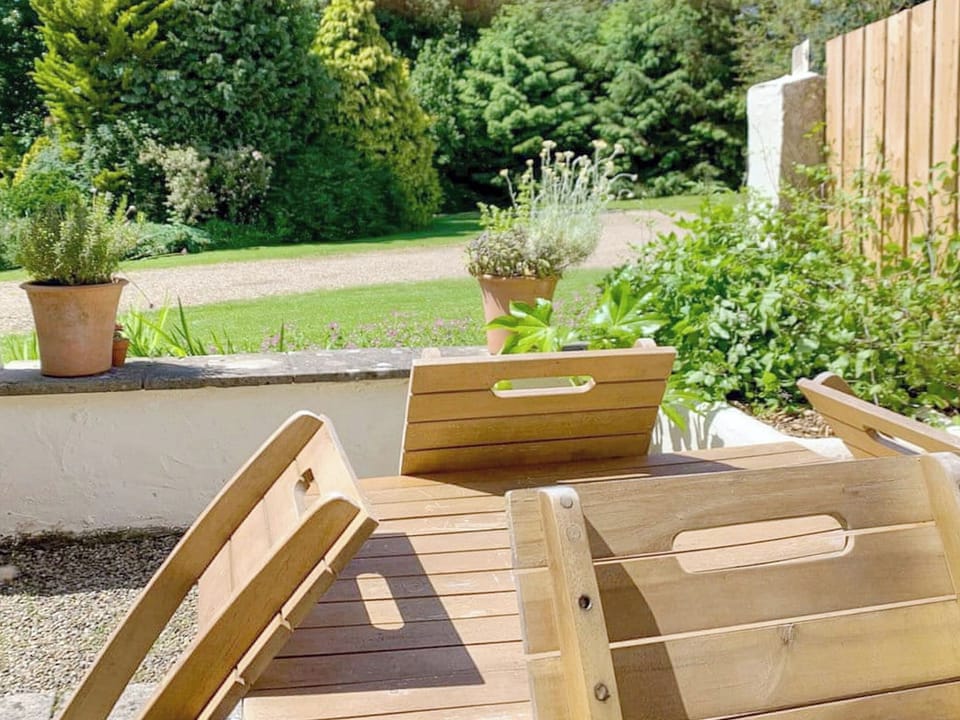 Sitting-out-area | Grain End - Granary Farm Cottages, Sawdon, near Scarborough