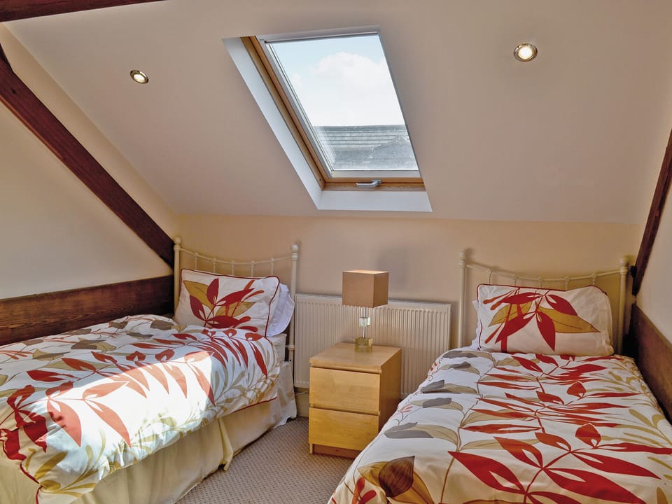 Twin bedroom | Fenn House, Alvechurch