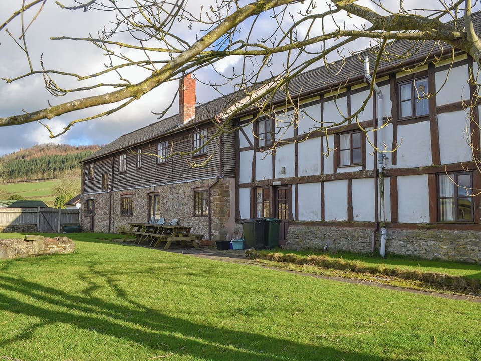 Exterior | Lower Dinchope Big Barn, Lower Dinchope