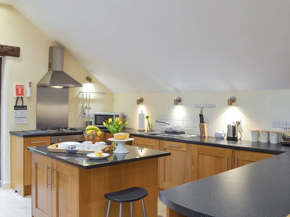 Comprehensively equipped kitchen | Tythe Barn, Grindleford