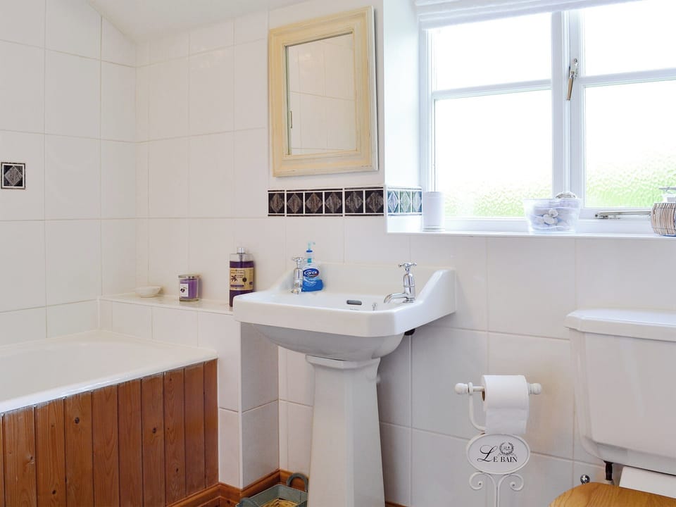 Bathroom | Woodhouse Cottage, Dobshill, near Chester