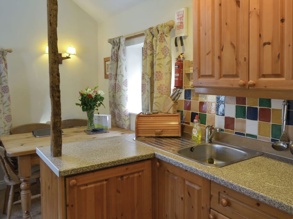 Fully appointed kitchen area | Demelza - St Leonards, Polson, nr. Launceston