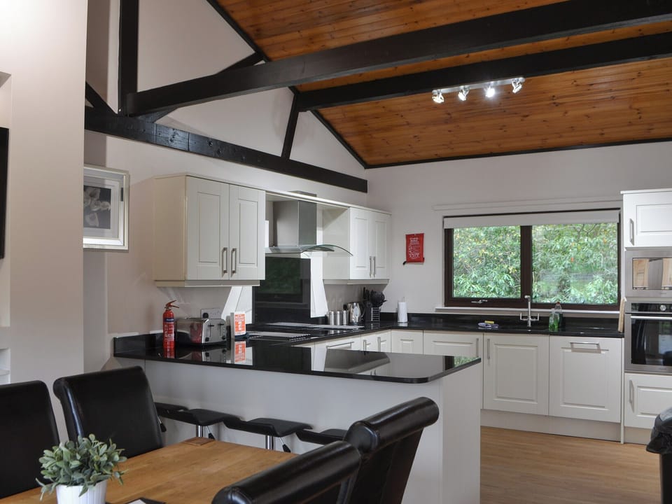 Open plan living space | Leafy Run - Otterburn Hall Lodges, Otterburn, near Bellingham