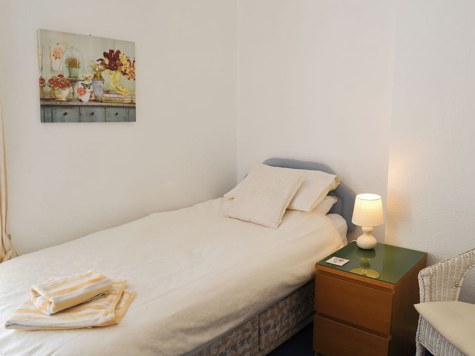 Comfortable single bedroom | Paddock Cottage - Heckley Farm Cottages, near Alnwick