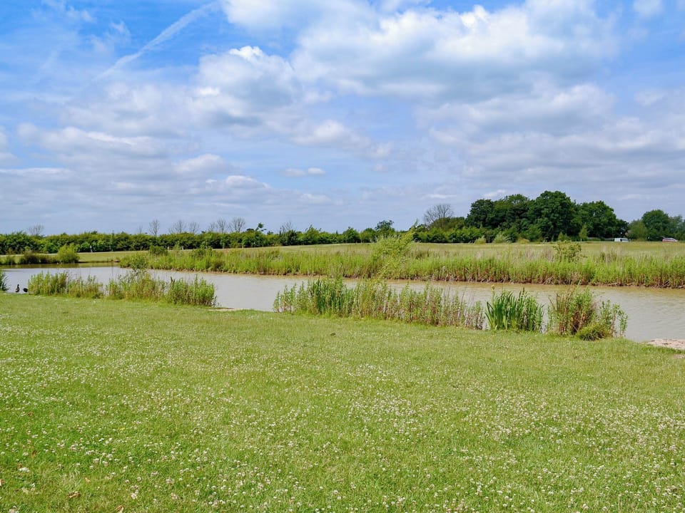 Ideal on-site lakes | Faulkers Lakes, Burgh le Marsh, near Skegness