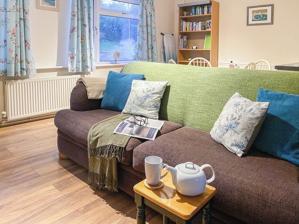 Open plan living space | A Twist of Lyme, Raymond&rsquo;s Hill, near Lyme Regis