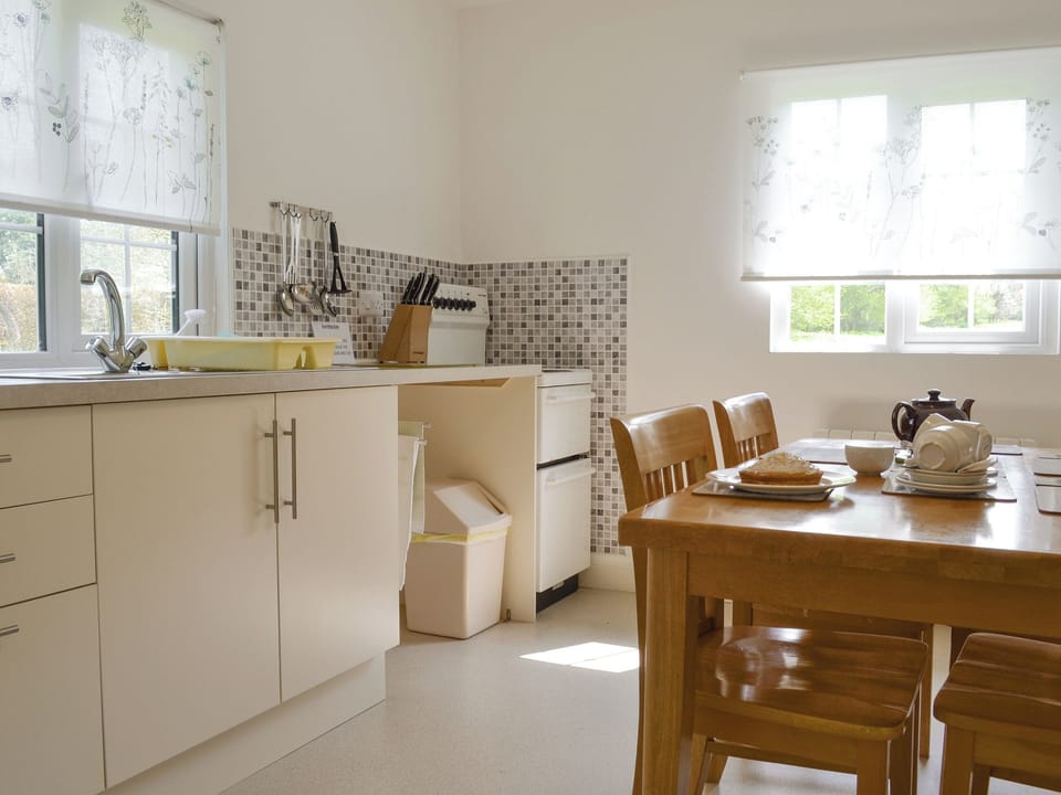 Well-equipped fitted kitchen with dining area | The Cottage - Scarning Dale Cottages, Scarning, near Dereham