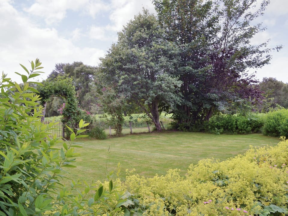 Front Garden | Dalreach, Drumnadrochit