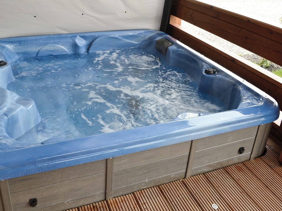 Hot tub | Faulkers Lakes - Willow Lodge, Burgh le Marsh, nr. Skegness