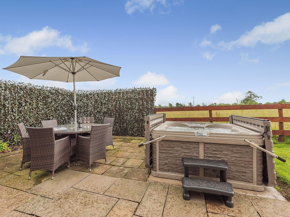 Hot tub | Brown Dyke Stables, Scaleby, near Brampton