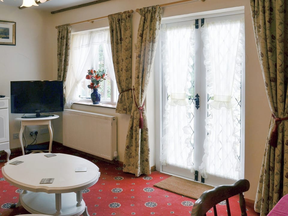 Living room/dining room | Alpine Lodge, Burgh le Marsh, near Skegness