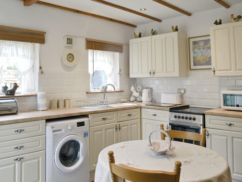Kitchen/diner | Alpine Lodge, Burgh le Marsh, near Skegness